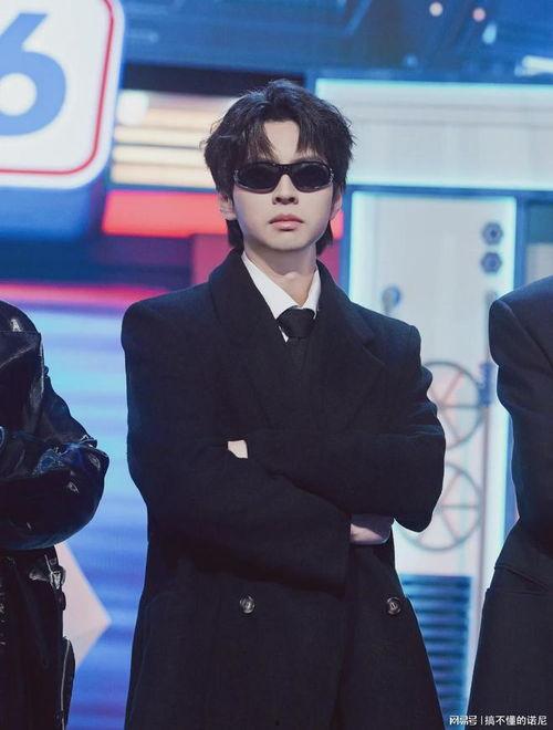 黄子弘凡石凯最新爆料,揭秘娱乐圈不为人知的幕后故事 第1张 黄子弘凡石凯最新爆料,揭秘娱乐圈不为人知的幕后故事 第1张