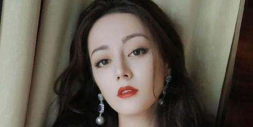 圈内爆料迪丽热巴热搜,揭秘娱乐圈最新热点事件 第1张 圈内爆料迪丽热巴热搜,揭秘娱乐圈最新热点事件 第1张